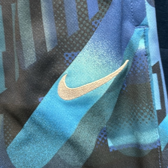 Nike. Extra large Nike dry fit shorts - Picture 2 of 3